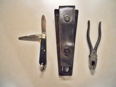 US Army Signal Corps CS-34 Tool Set Camillus Knife Utica Pliers.jpg