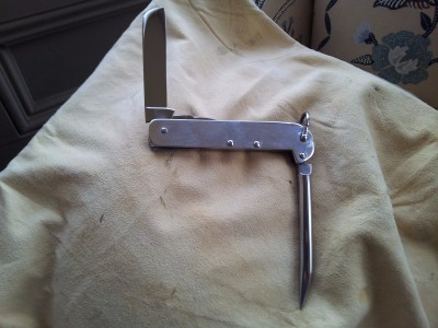 M346_ pile side MB and marlin spike half open.jpg