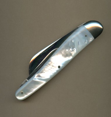 Clements pearl farmers whittler780.jpg