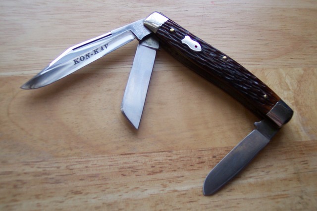 KonKavSquareBolster880.jpg