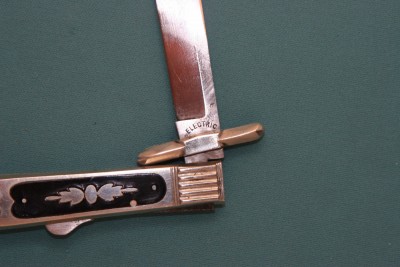 electriclockback4.jpg
