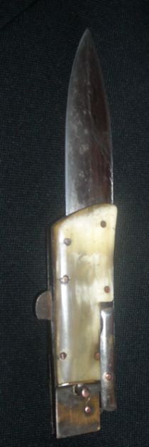 GermanKnifeClosed.jpg