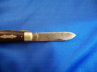 Here is a profile of the blade. Often when you find these old ones the blades are 50% or less because they were made as tools and they were used. I think this one still has the factory edge.