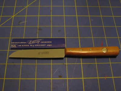 JAHenckelsParingKnife 001.jpg