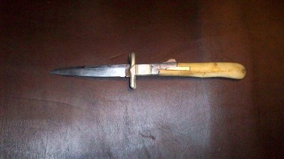 Lockback floating guard 001.JPG