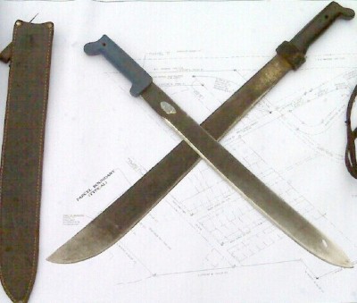Condor is the smaller machete.