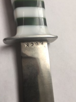 2_BuckFixedBlade_RIGHT_CLOSE.jpg