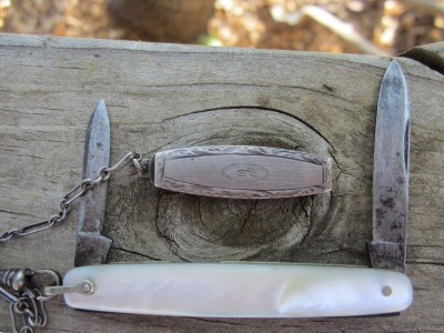 knife sale 001.JPG