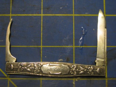 CigarBoxDrawer1-2SilverFruitKnives 028.jpg