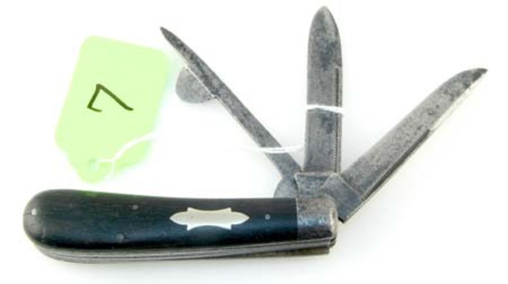 SHCo 3 bladeblack wood kndl. wshield all blades  mrkd  1 bleeder blade 3 ½.jpg