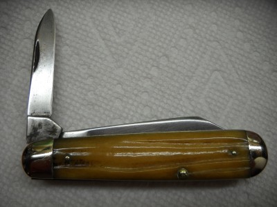 Pen blade and pile side bone