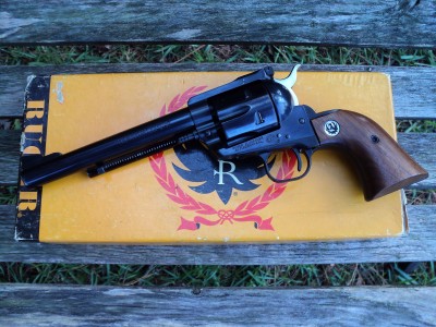Ruger Blackhawk 41 MAG OM (2).JPG