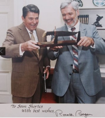 Regan and Sam Shortes Aurum knife presentation.JPG
