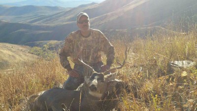 05OCT2015_Mule Deer Hunt_Jerry and Buck.jpg