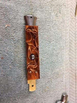 switchblade_buttons_pinned.jpg