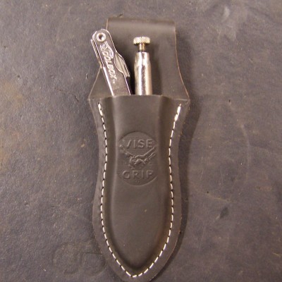 The Tool Box comes with a nice sheath.