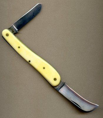 Schrade Cut shadow French ivory240.jpg