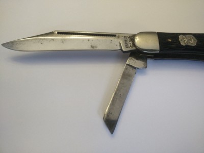 1047 Camillus Scout Knife With double sided Sabre ground blade.jpg