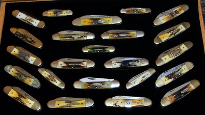 A Group of horned boats.jpg