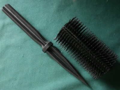 8" OAL; 3.5" tapered needle-point cruciform stiletto "blade"