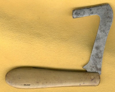 BrassScribeKnifeMark.jpg
