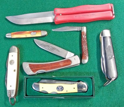 Assorted knives from OKCA 2018.jpg