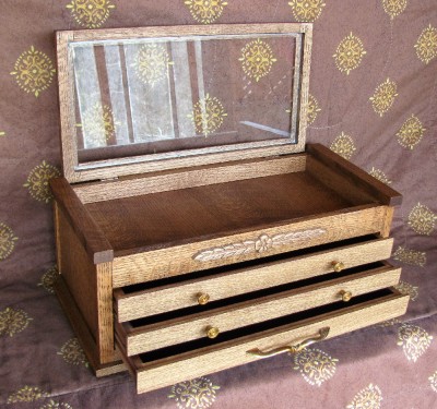 Small-QSRO-3Drw-Box-Angled.Brwn.jpg