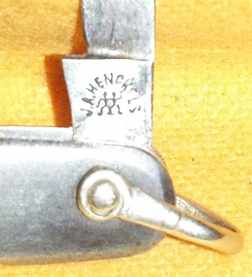 Henckels Charm~Fob Manicure 8.jpg
