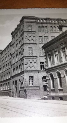 Henckels Postcard Unsed 2.jpg