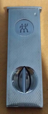 Henckels Slide Cigar Cutter 2.jpg