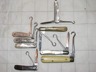 8Buttonhooks.jpg