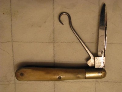 John S. Holler MiniButtonHook1 9.JPG