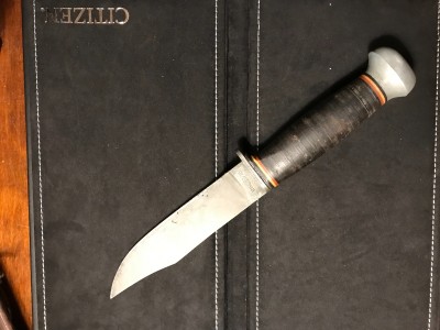 I need some help. Bought a group of knives this week and this PAL was in the bunch. It appears to be a Navy issue. Thanks in advance for any help.
