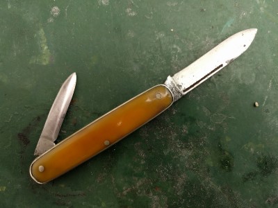 Union Cut Co. (this might be too large to qualify as "pen knife")