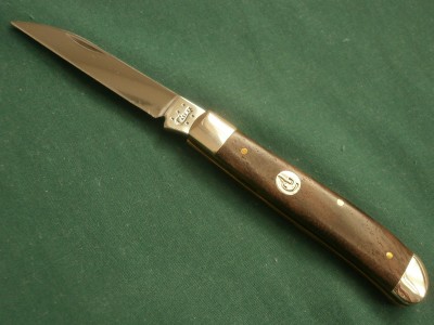 2015 Case 6107W English Walnut Ducks Unlimited Wharncliffe Mini Trapper