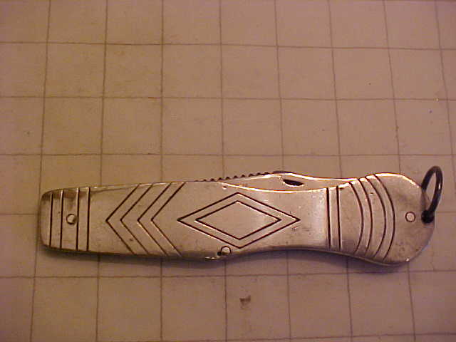 FoldingFishKnifeClosed1.JPG