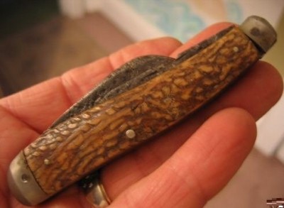 pressed  J A Henckels Folding Knife Bone Hndls 2 Bl  3 (2).jpg