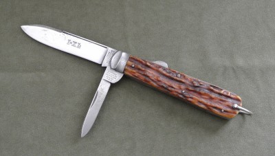Wostenholm large two blade (1500x851).jpg