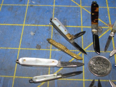 MiniatureKnives2018 004.jpg