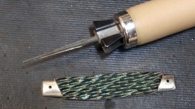 Handle and tapered reamer