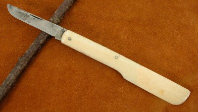 Blade Open DSCN7245.JPG