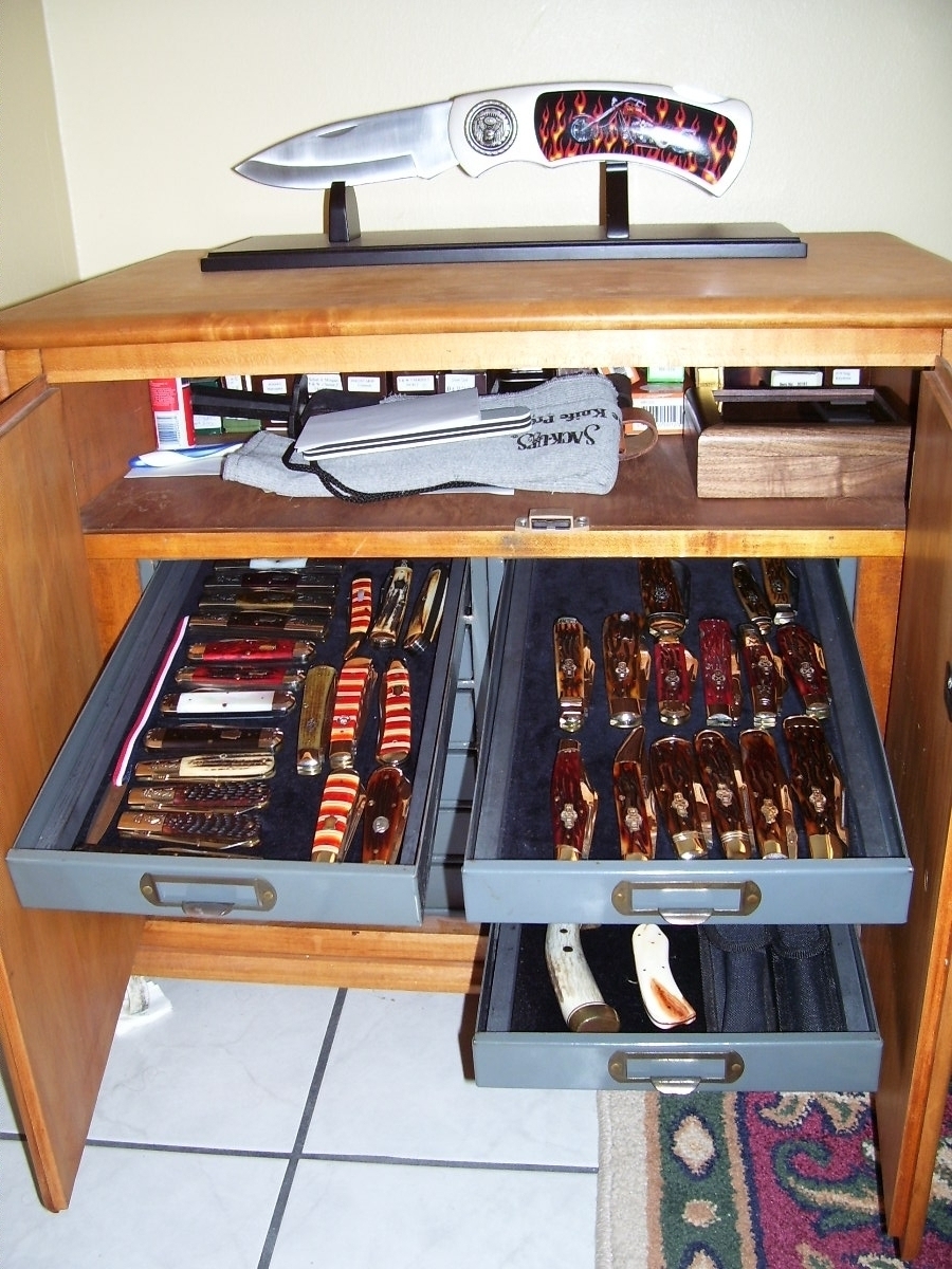 Knife Cabinet.JPG