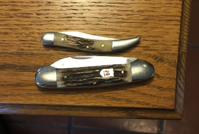 Robt Klaas Kissing Cranes #2506 Canoe, 1095 &amp; stag, 2008 Case Small Texas Toothpick, SS &amp; burnt stag