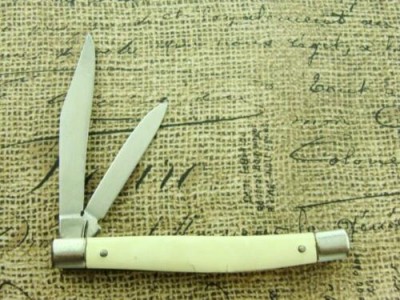Imperial Celluloid Pearl Slim Jack 002.jpg