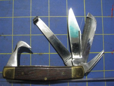 Unmarked5BladeDogGroomingKnife 001.jpg