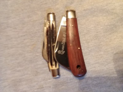 Queen knives.jpg