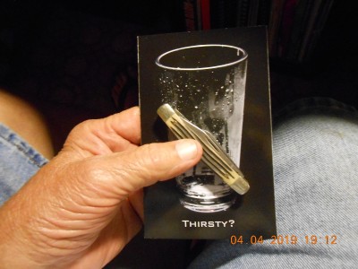 002.JPG (858.3 KiB) Viewed 3191 times Little Queen stockman w/card that asks, Thirsty?