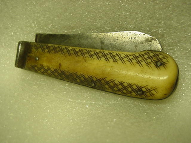Scratted Bone handles