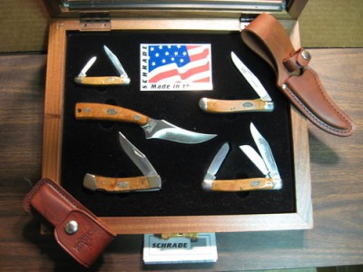 2004 WOODEN SET