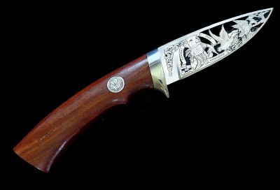 NRA AURUM ETCHED TRACK KNIFE (1)r.jpg